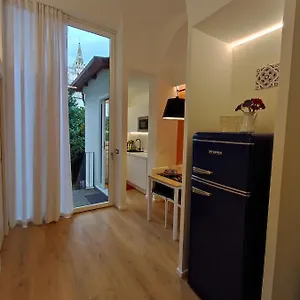 dania-apartment.taorminaitalyhotels.com/